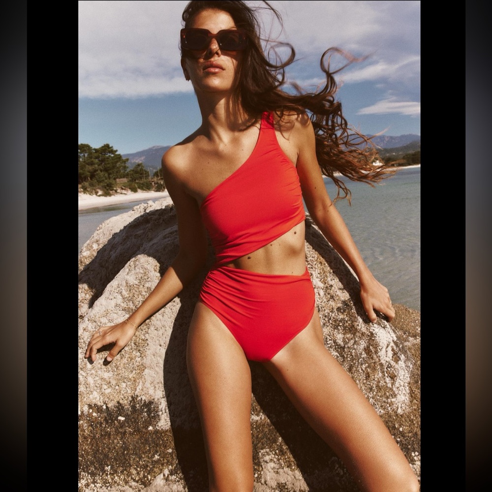 ASYMMETRIC CUT OUT SWIMSUIT